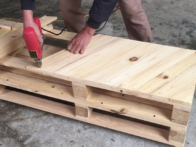 Woodworking Project From Old Pallet - Build a Beautiful DIY Bench Out of Recycled Pallets
