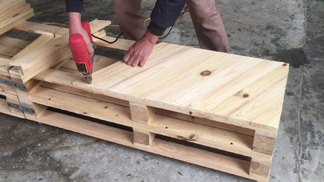 Woodworking Project From Old Pallet - Build a Beautiful DIY Bench Out of Recycled Pallets