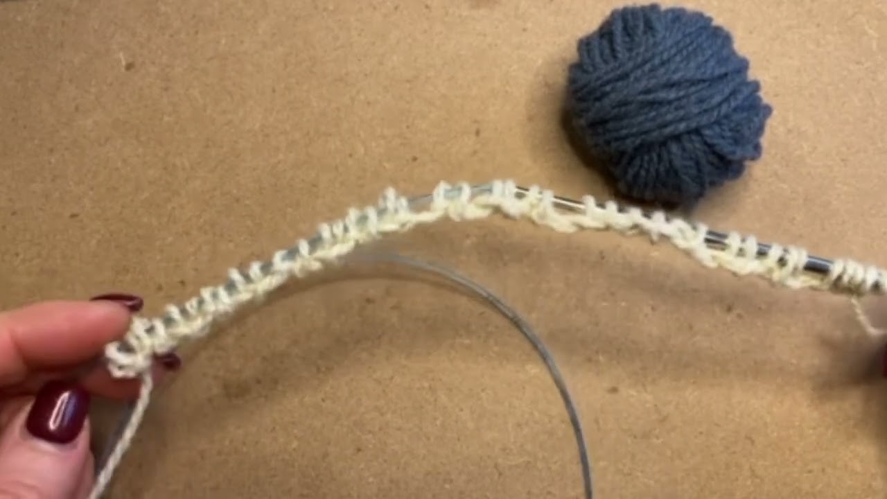 A Tutorial for the 2x2 Alternate Cable Cast on for the Heritage Socks