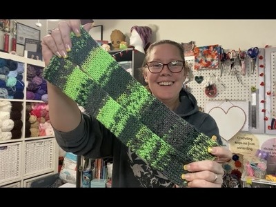 Learning to make Socks on Addi Express Round 3, Plus unboxing Hobbii Sock Yarn  (V78)