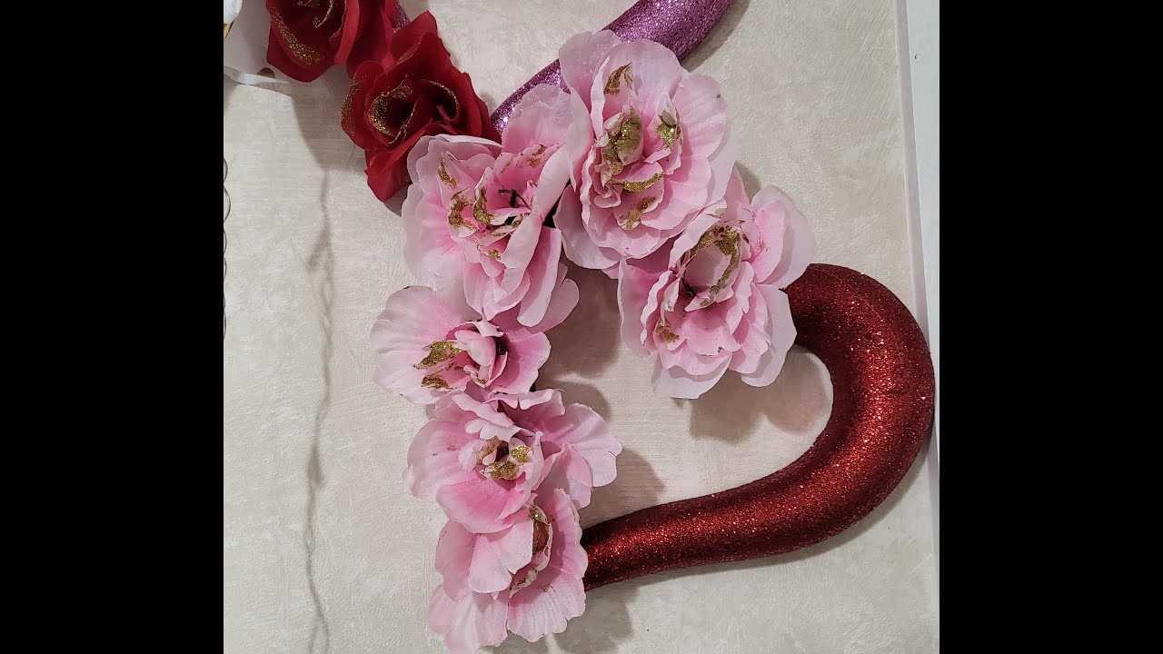 HOW !!!!!!!!!  she DIY this BEAUTIFUL #valentine #decoration using #dollartree items.