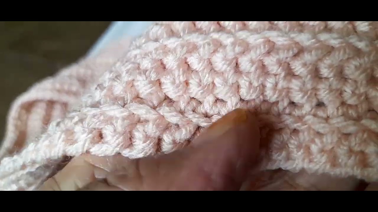 HOW TO CROCHET A PINK SCARF | BEGINNER FRIENDLY | DESICHANNEL