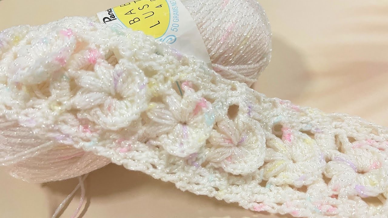 Adorable! Easy & Simple Crochet Headband Model. Everyone can't help but Love!