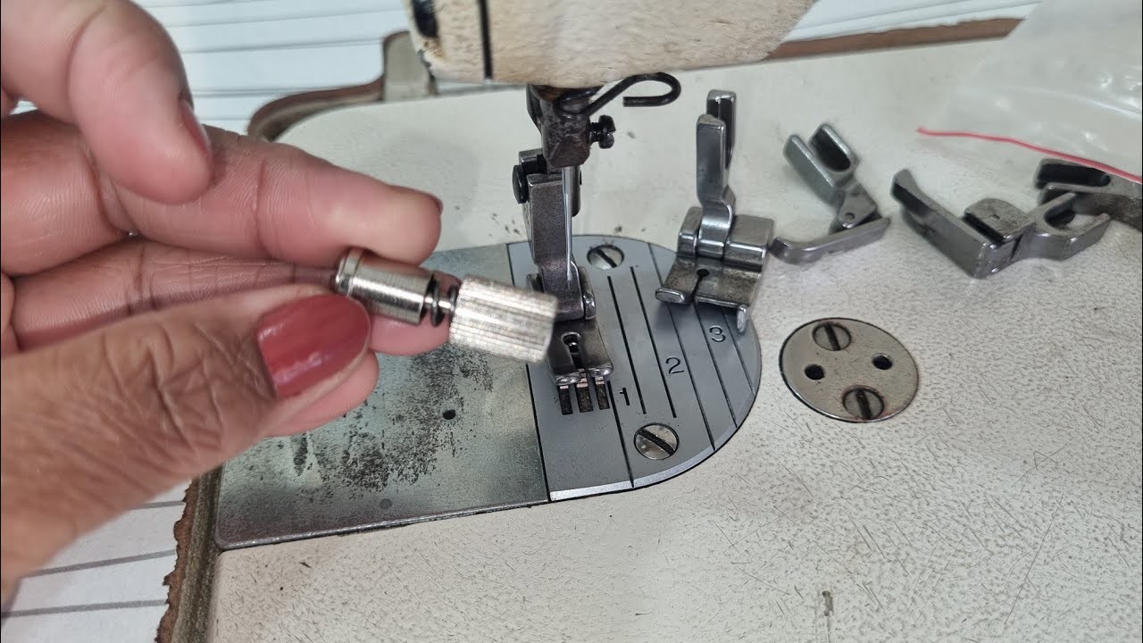 How to Attach and Use presser foot Change screw holder |screw Clamp usage