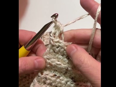 Left Hand: Easy Chunky Cowl Crochet Pattern