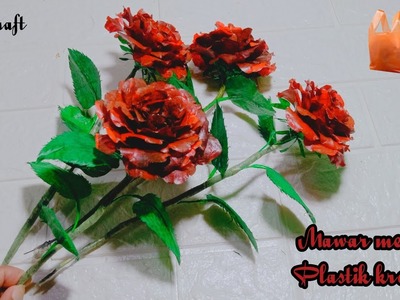 Cara membuat bunga Mawar merah dari plastik kresek | Rose Flower Making With Plastic Carry Bag