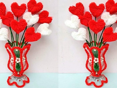 Plastic bottle vase Craft idea.Diy new Design bottle flower vase.Wool se Guldasta banane ki vidhi