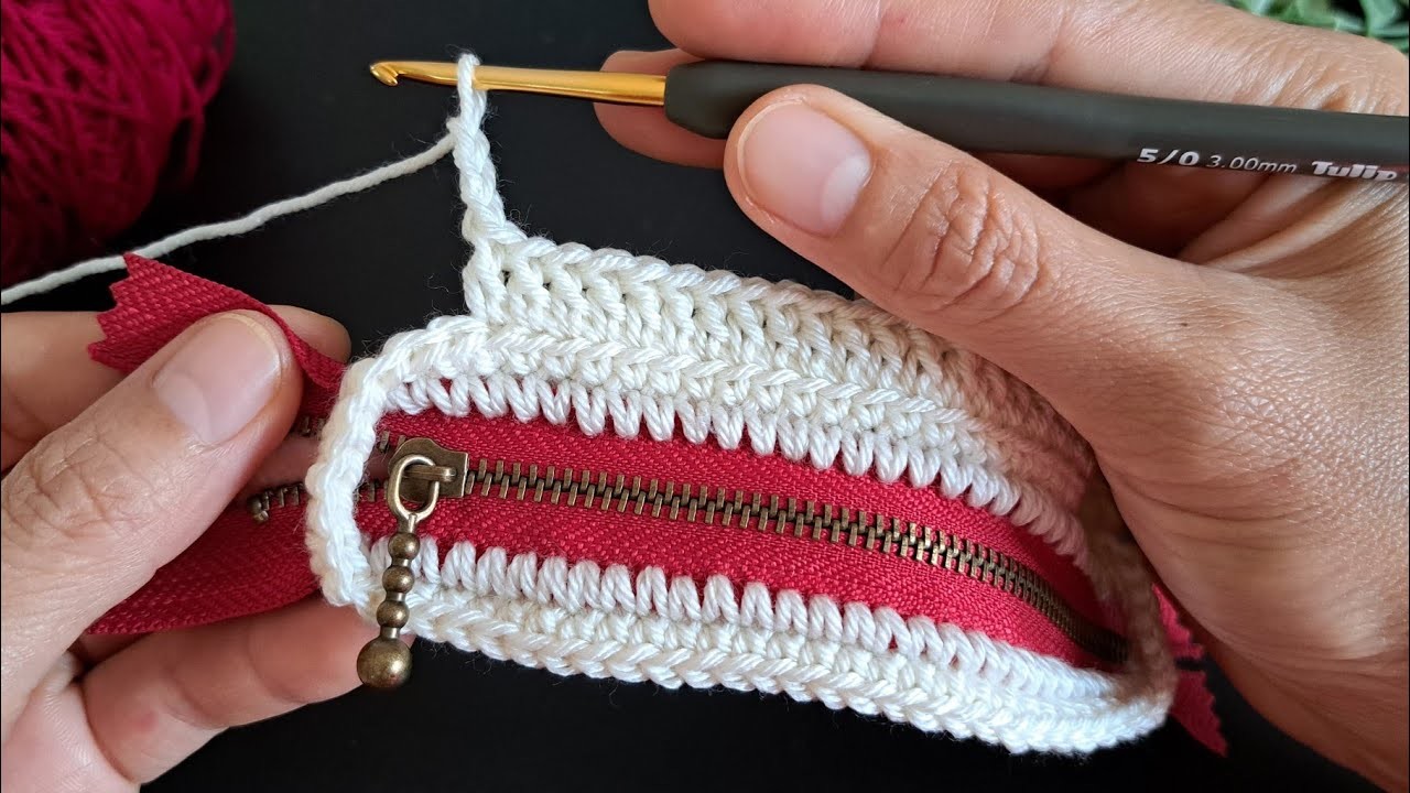 DIY Tutorial How to Crochet Clutch Bag With Zipper - Step by Step