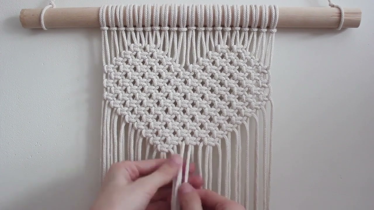 DIY: Tutorial Macrame Four Hearts Wall Hanging (for beginners)