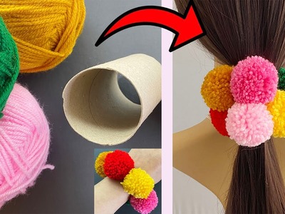 How to make a Pom Pom scrunchie | DIY Pom Pom Bracelet tutorial, Pom Pom Maker | elástico de pom pom
