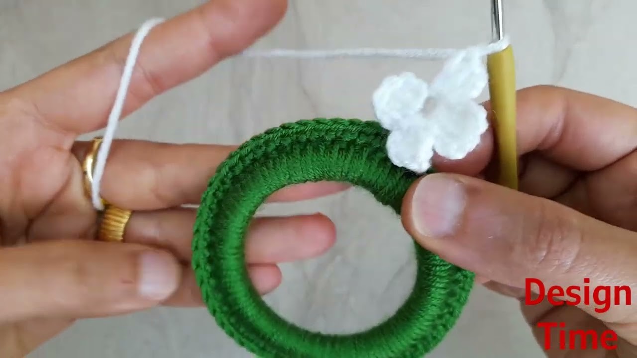 Woow????Did you know that you can make a great ornament with knitting? #tutorial #crochet #knitting