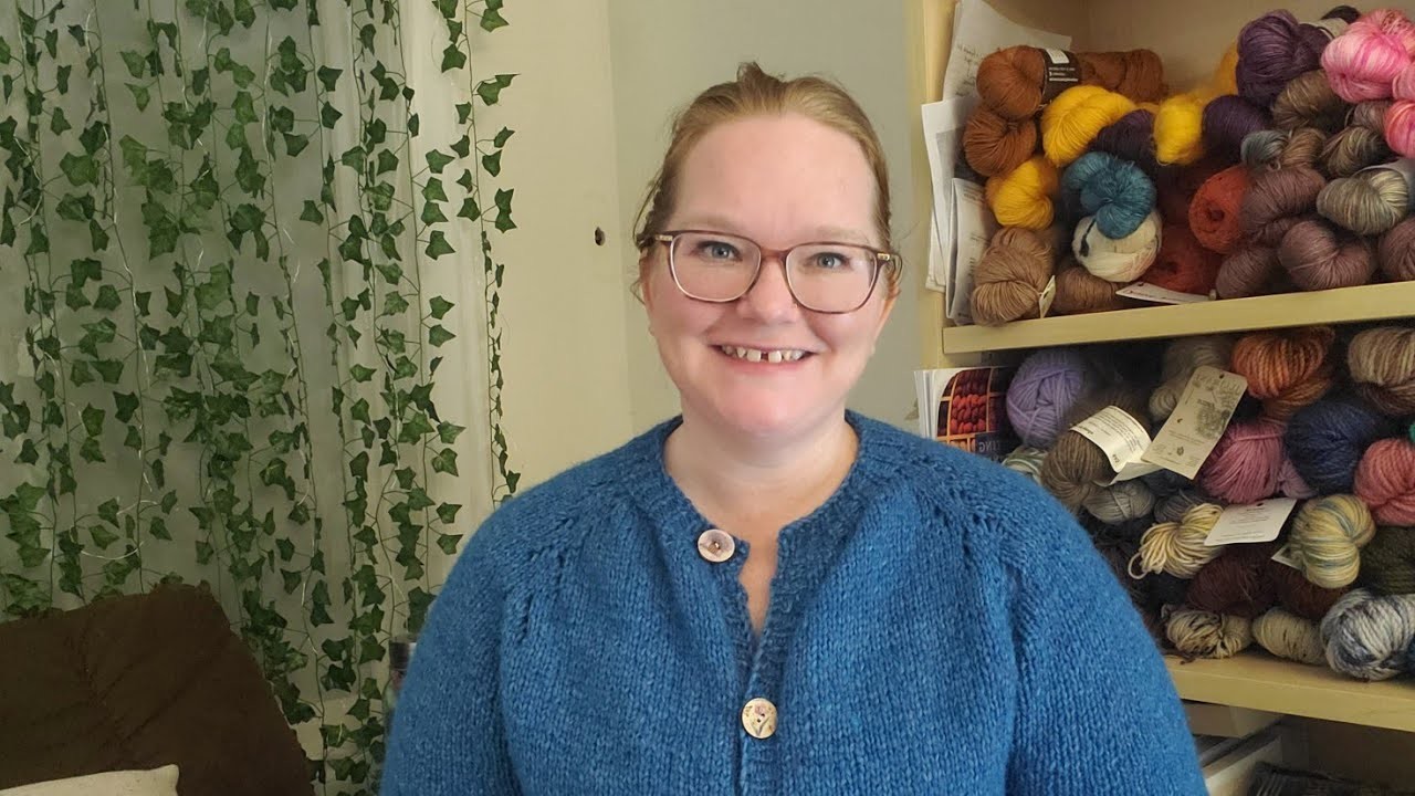 Adventures in knitting with Jenn - Episode 19! Felix cardigan!!