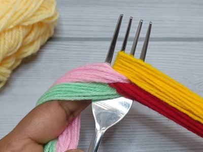 2 Superb Woolen Yarn Flower making ideas with Fork | Easy Sewing Hack
