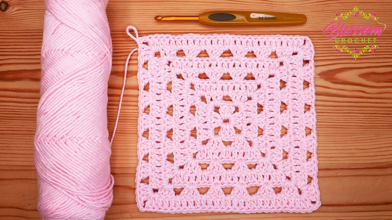 Crochet A Beautiful & Simple Granny Square! 'Mix It Up' Granny Square