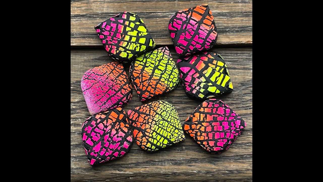 Neon crackle with polymer clay - method 2