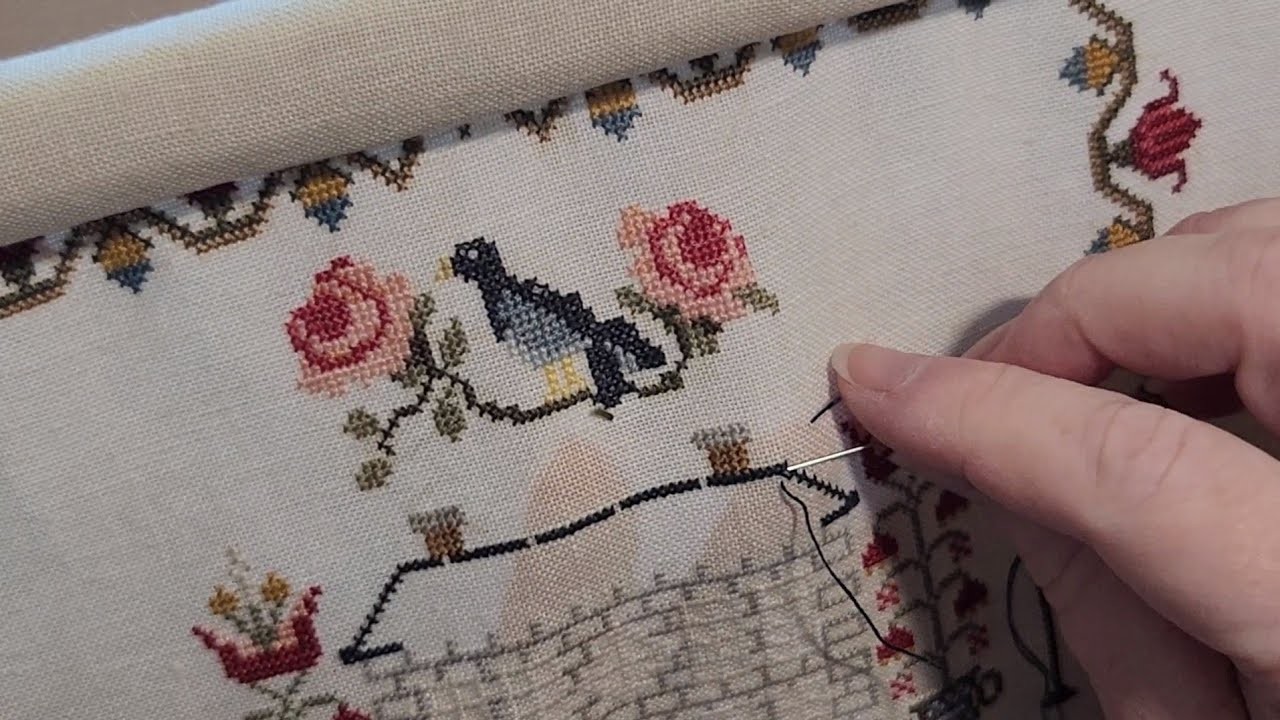 FlossTube  Tutorial Sewing Method in a Scroll Frame and Stitch With Me
