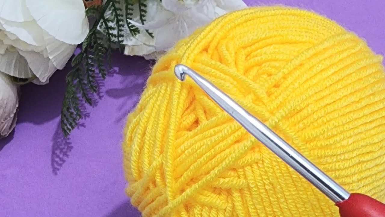 WONDERFUL! Easy and pretty crochet pattern ! Only 2 rows. Crochet stitch