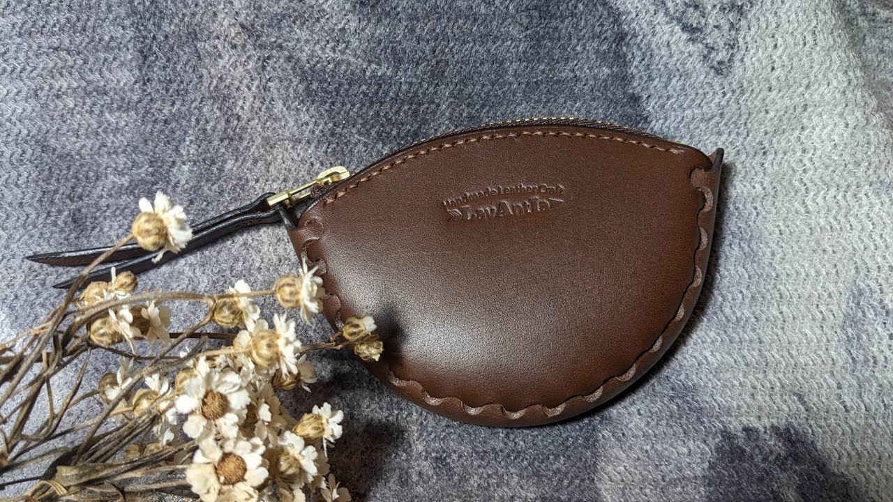 Making a Scallop zip purse type A(unlined.with gusset) PDF pattern