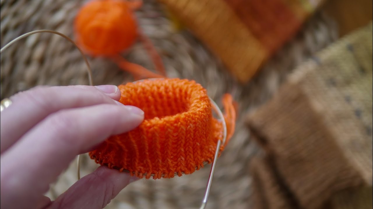 How to knit a folded cuff for socks.