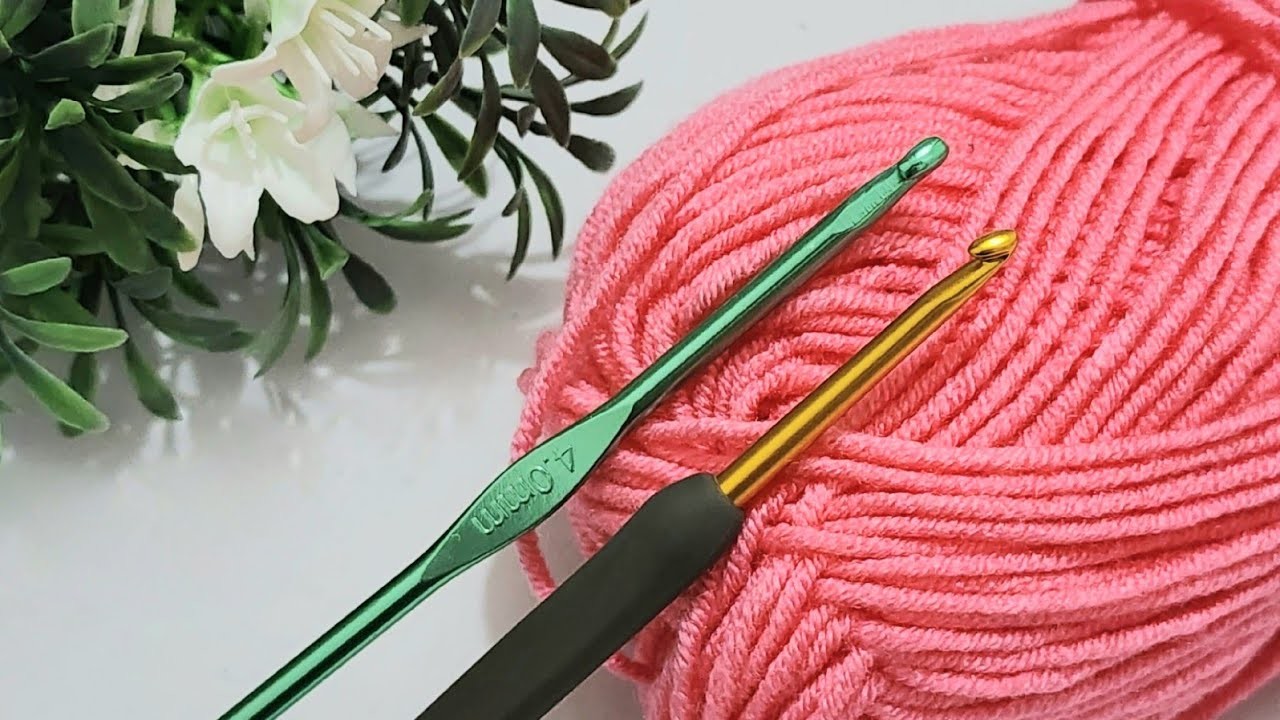 I did not expect this beauty! For starters! Easy crochet stitch -Amazing crochet pattern