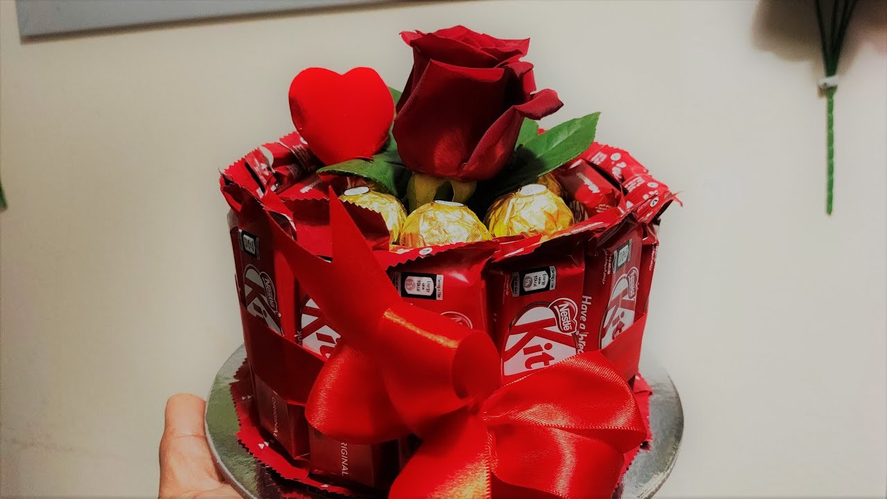 Valentine's Day Gift DIY Chocolate Bars Wrap Cake Unique Gift Design | KIT KAT #craftdaybydencio #????