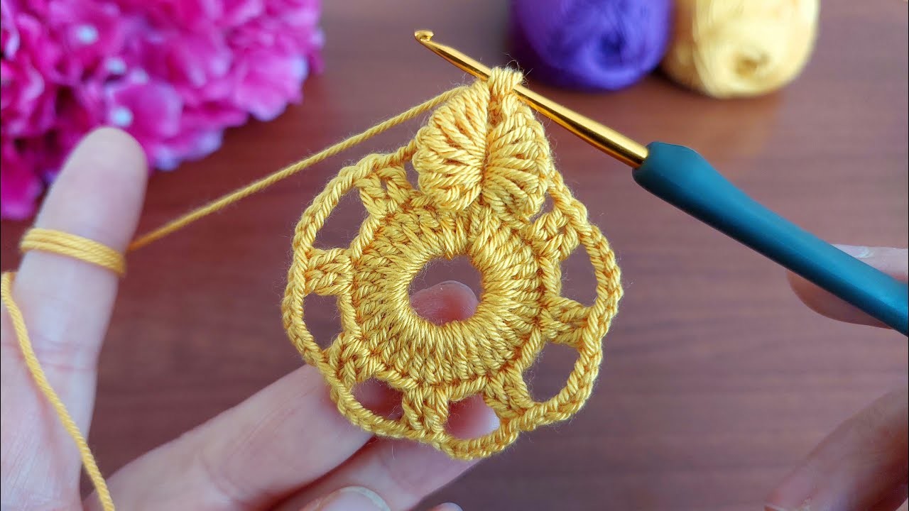 Wow Very Beautiful  Crochet Flower ????Step-by-Step Flower Pattern Crochet Lace Tutorial for Beginners