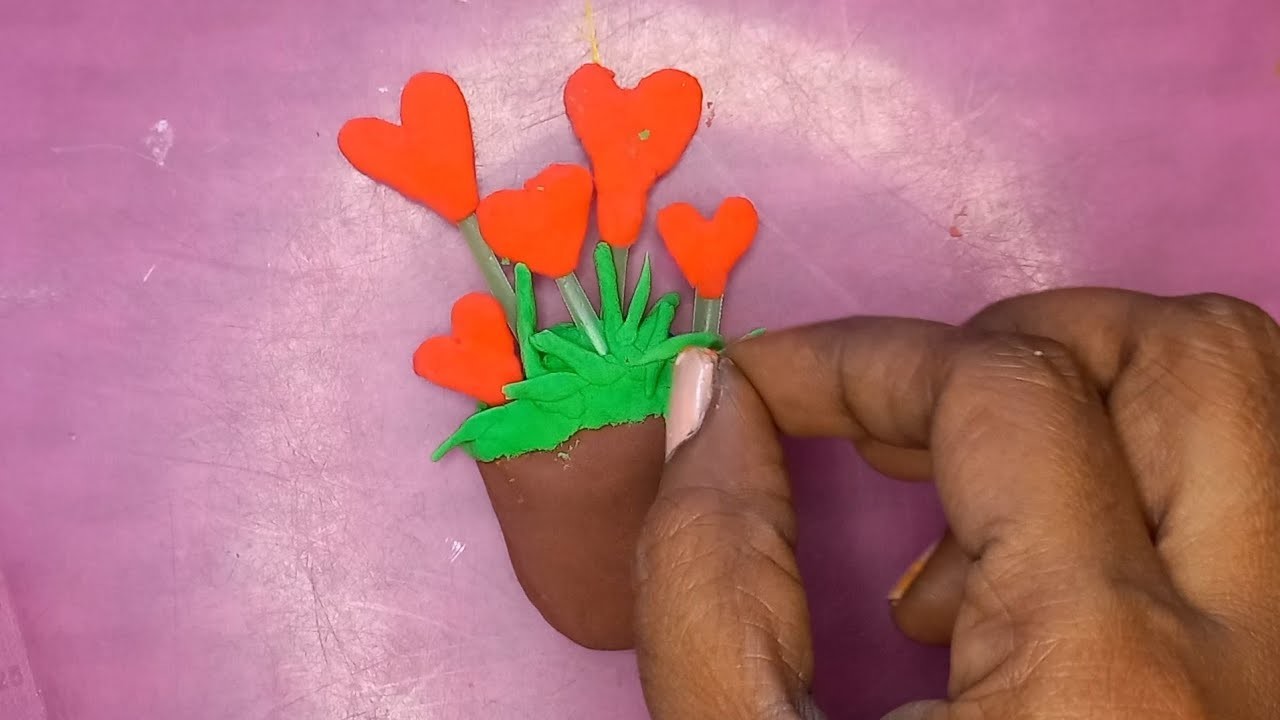 Don't Miss Out On These Easy and Fun Valentines Day Crafts!