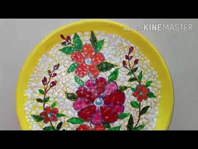 DIY Mosaic plate wall decor with egg shells __from old plastic dinner plate
