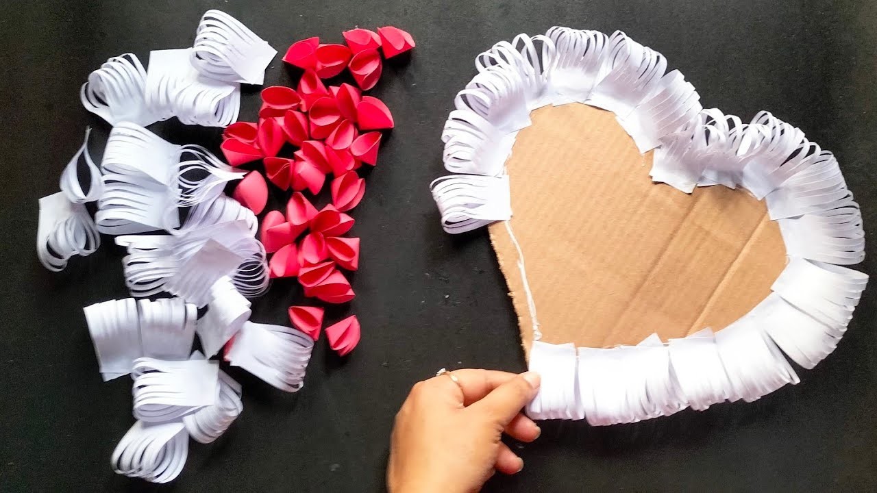Beautiful heart shape paper wall hanging craft for valentine's day. easy home decorations ideas.DIY