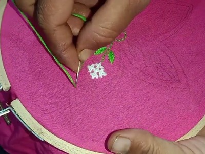 Amazing flower design|latest leaf hand embroidery|latest kadhai design#handdnsignsindhi
