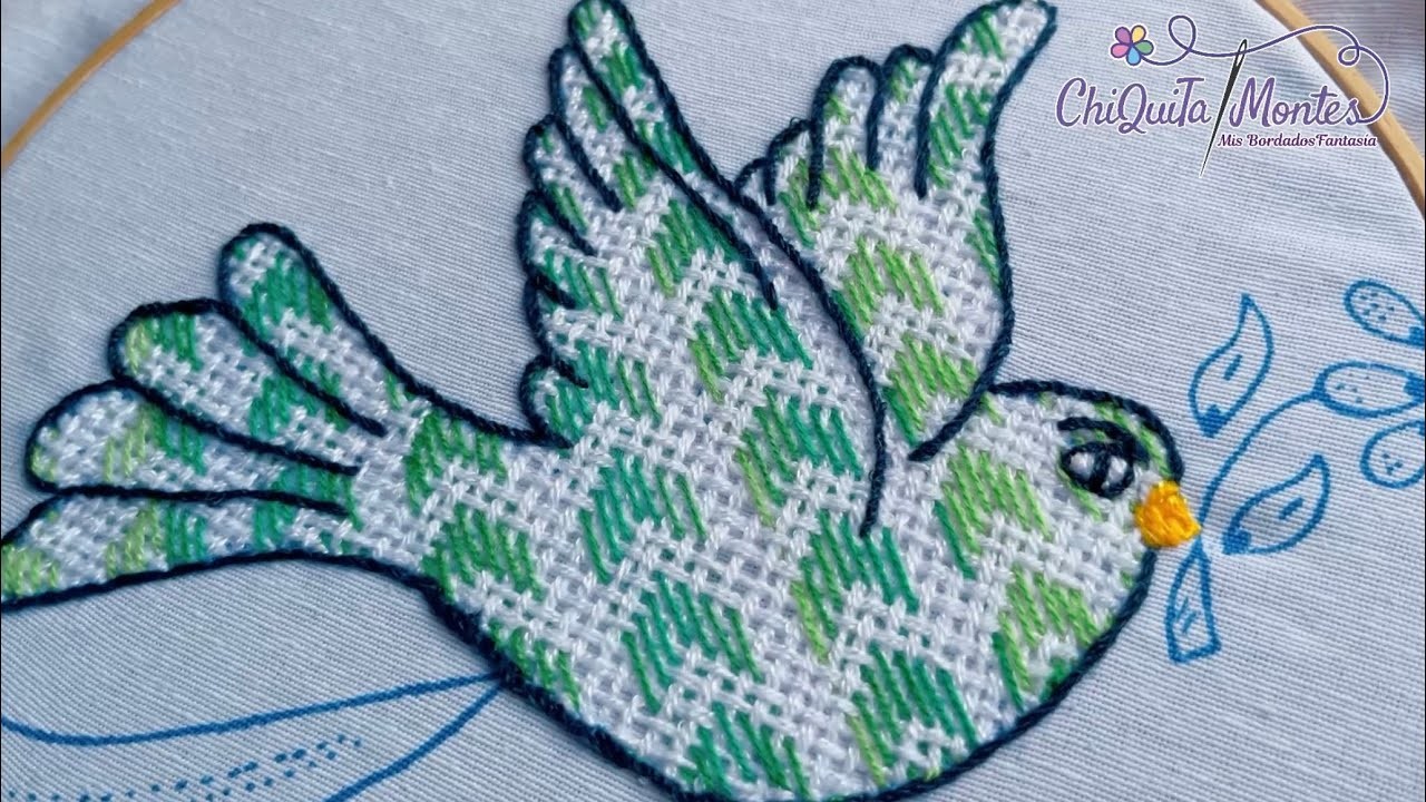 Bordado Fantasía Ave. Hand Embroidery Bird with Fantasy Stitch