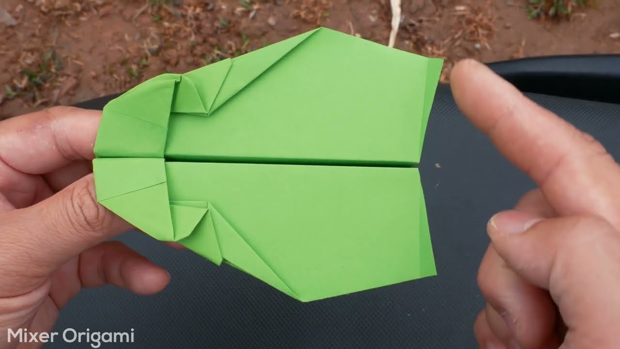 Create your own cat ear airplane model out of paper. Plane Boomerang