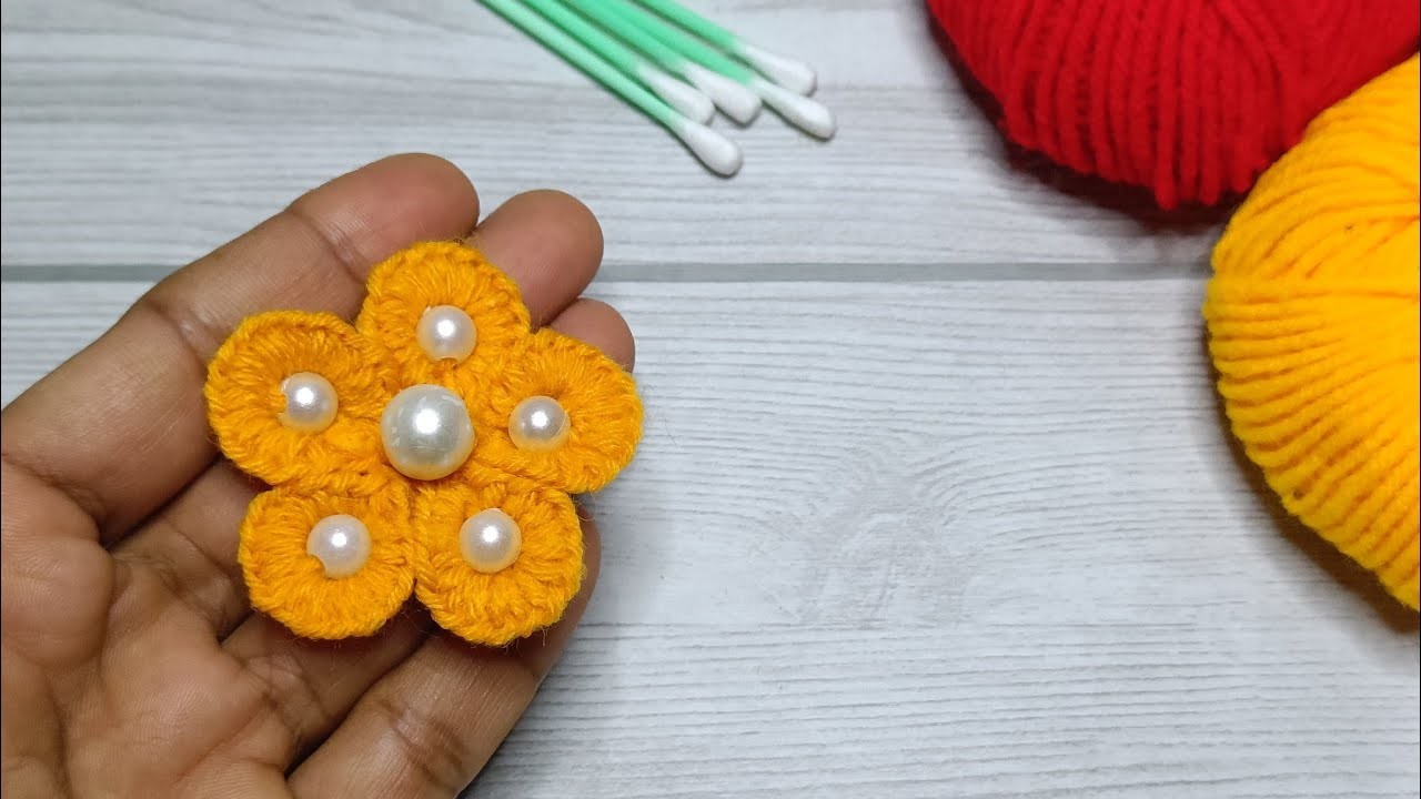 I made it very easy !! | Super easy Hand Embroidery  Flower making with Woolen Yarn