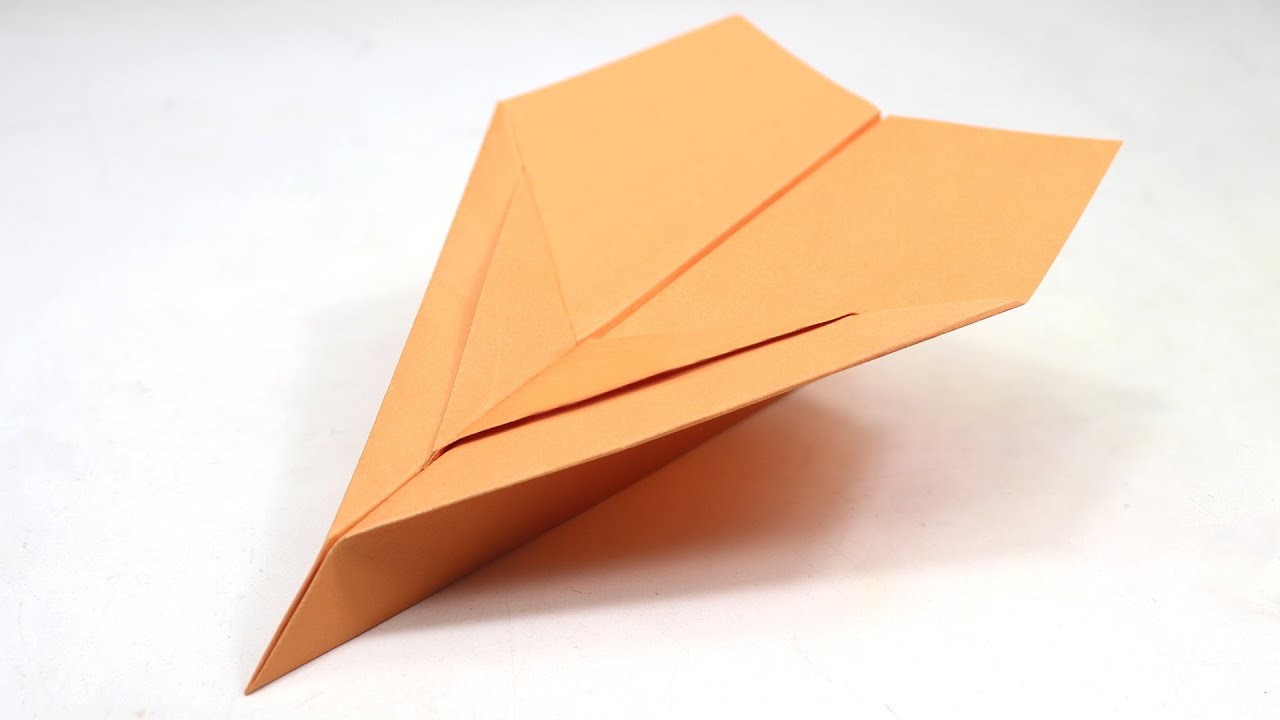 Simple and Easy Paper Airplane that Flies FAR - Best Paper Airplane