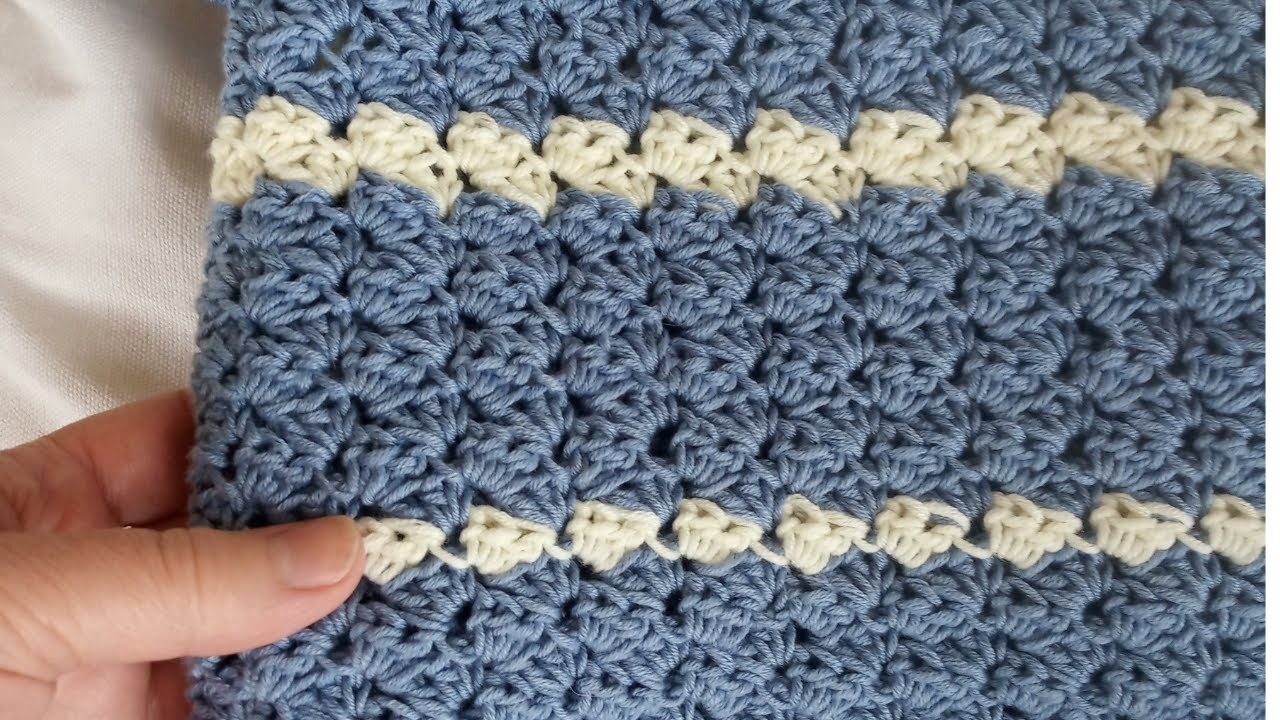 Easy Crochet Baby Blanket, beginners friendly pattern