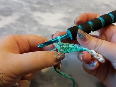 Beginner crochet: how to chain and single crochet
