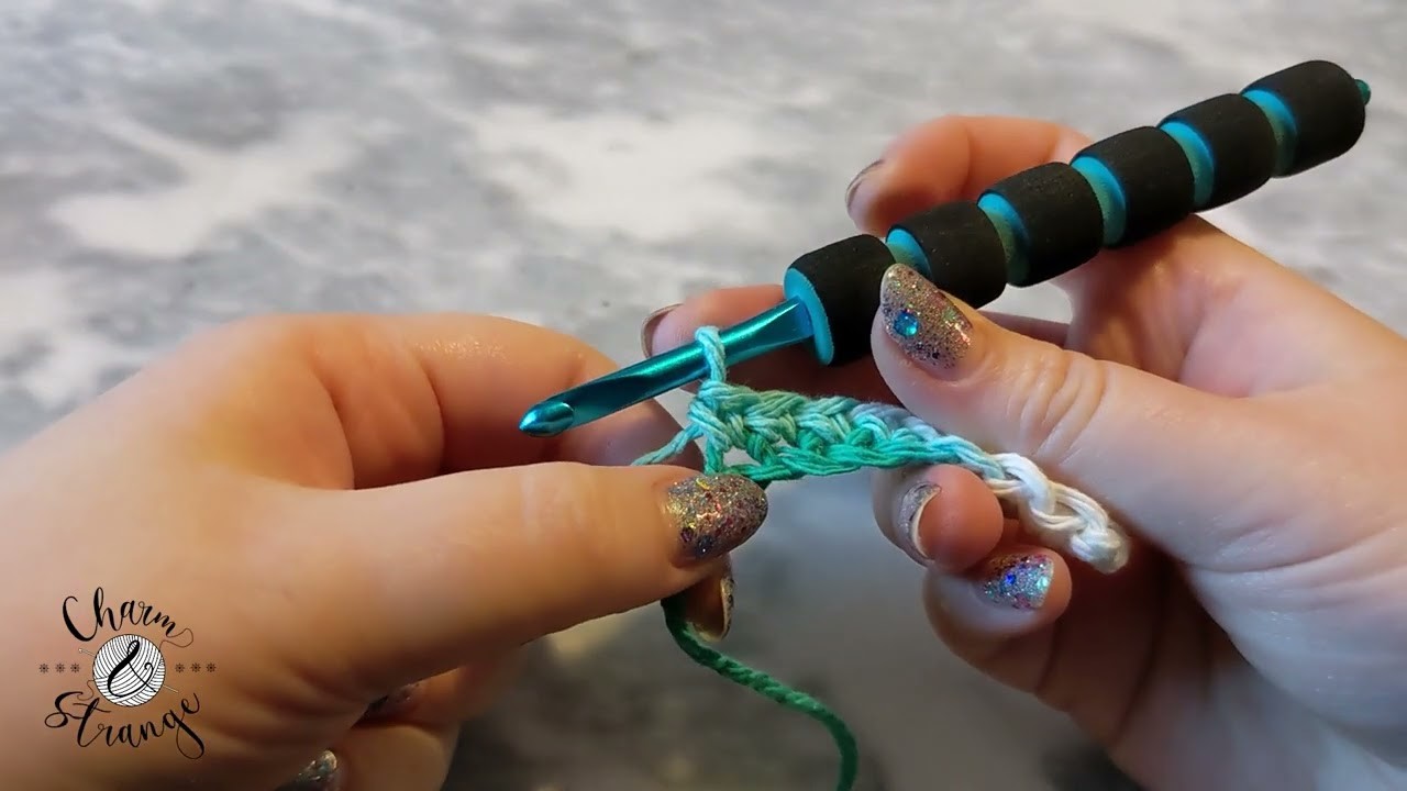 Beginner crochet: how to chain and single crochet