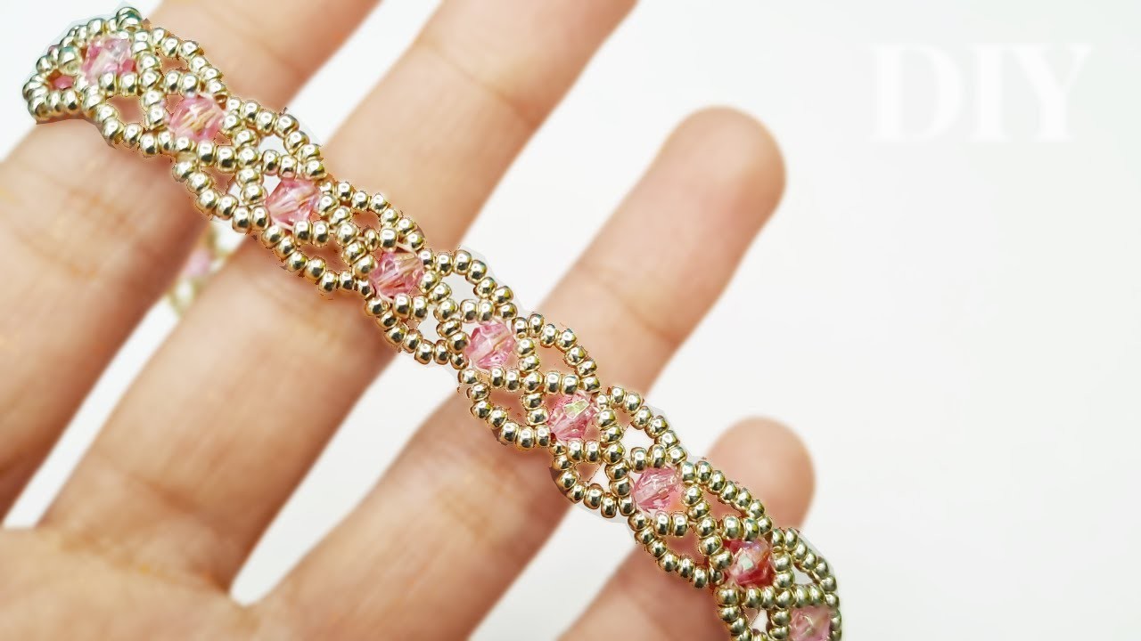 How to Make a Seed Bead Bracelet for Beginners (Super Easy!).Crystals bracelet