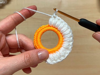 SUPER EASY Crochet Knitting Using a Ring! ???? Pretty Crochet Idea for Beginners