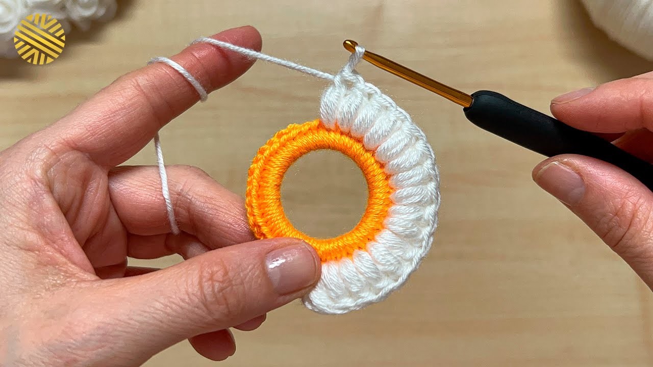 SUPER EASY Crochet Knitting Using a Ring! ???? Pretty Crochet Idea for Beginners