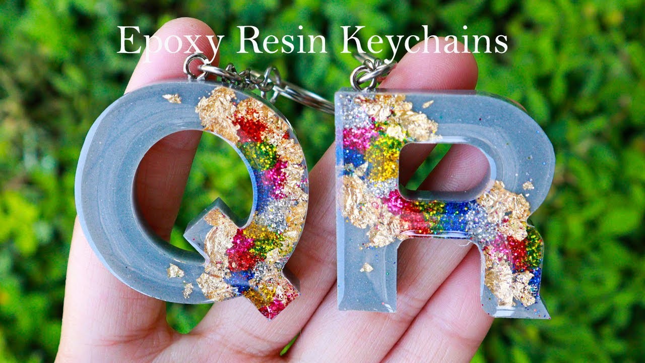 Gold flakes letter keychain | Glitters Letter Resin Keychain | Resin Art for Beginners