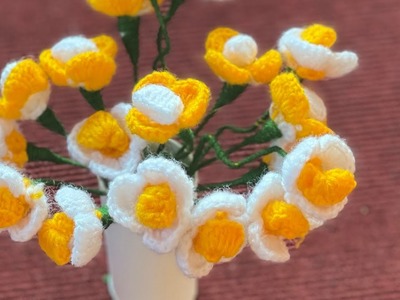 Crochet flower. crochet flower tutorial. crochet pattern. white flowers. yellow flowers. knit