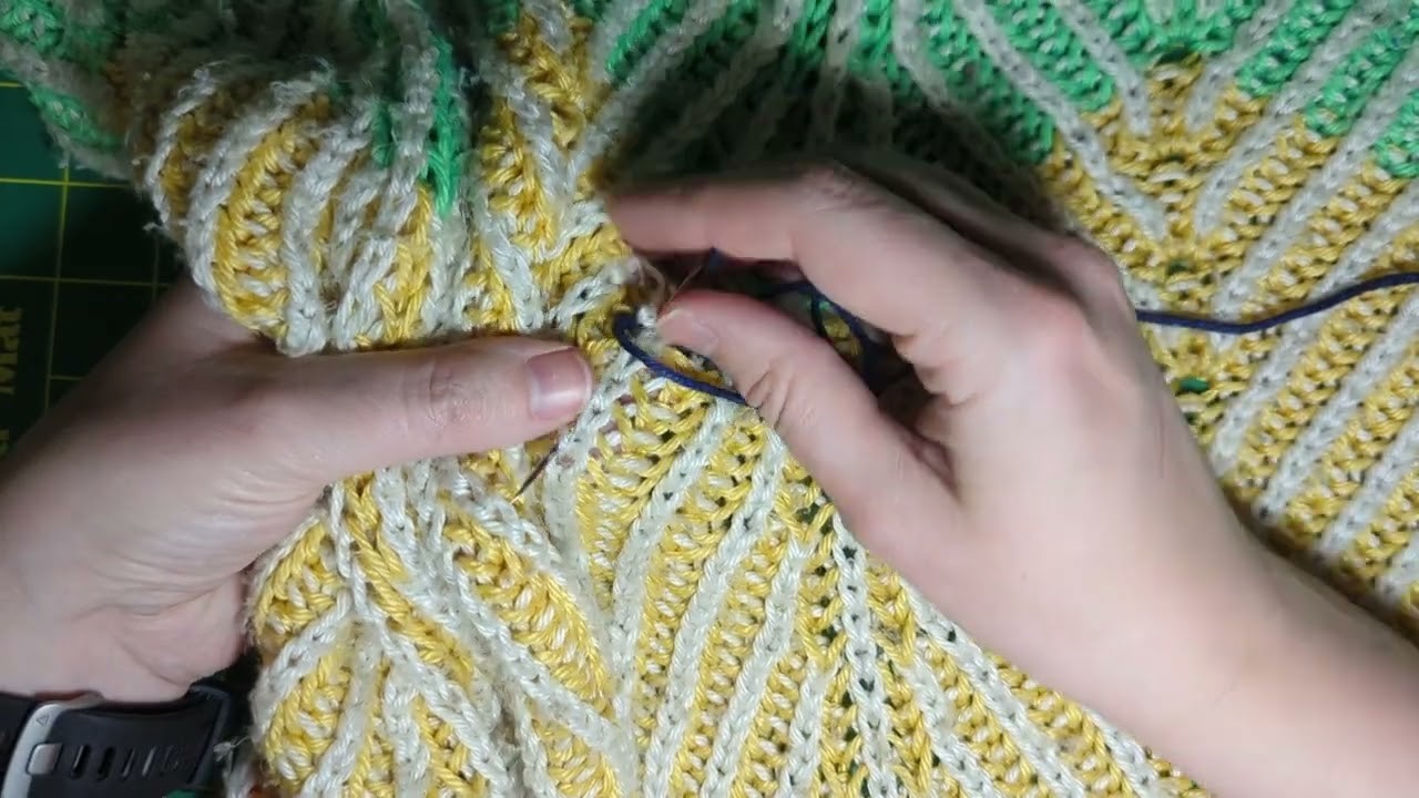 Mending two color brioche knitting in real time