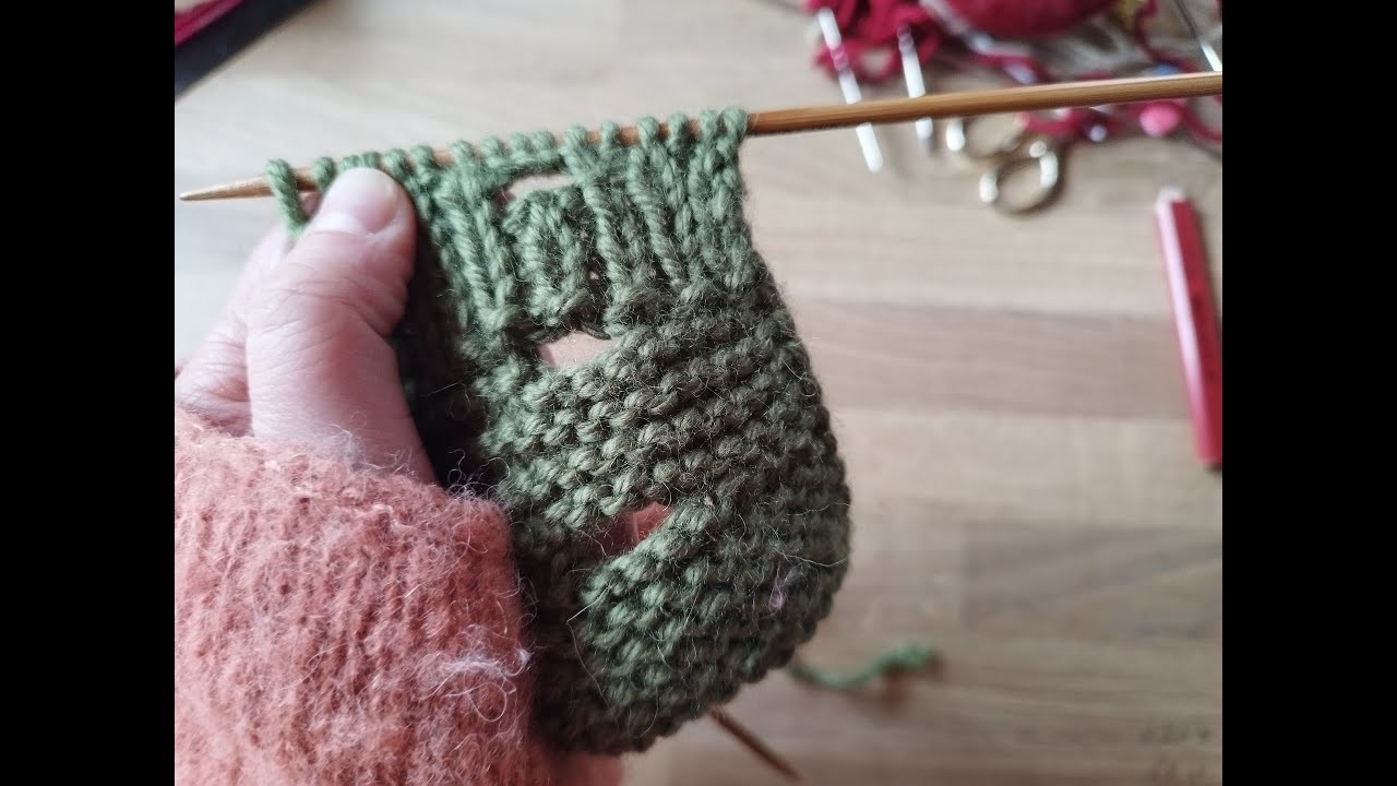 Beautiful horizontal buttonhole (two ways of knitting)