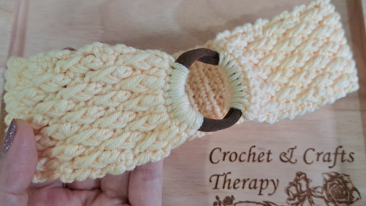 Pretty! ????????Super easy DIY crochet headband. Pattern for beginners. Step by step crochet.