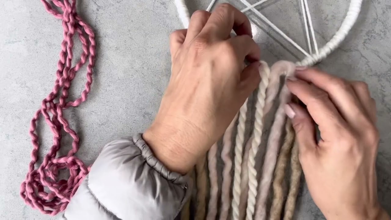 How to make your own Dream Catcher!