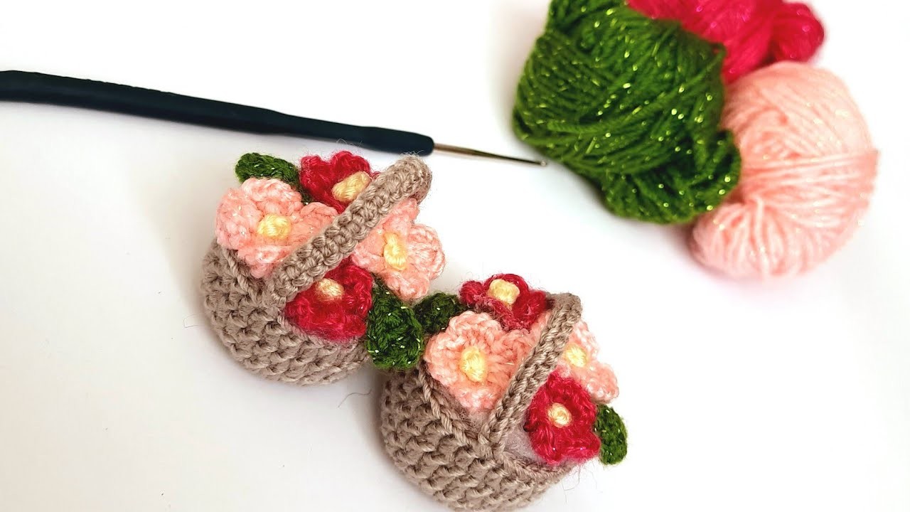 You will love this magnificent decor and gift crochet flower pattern.