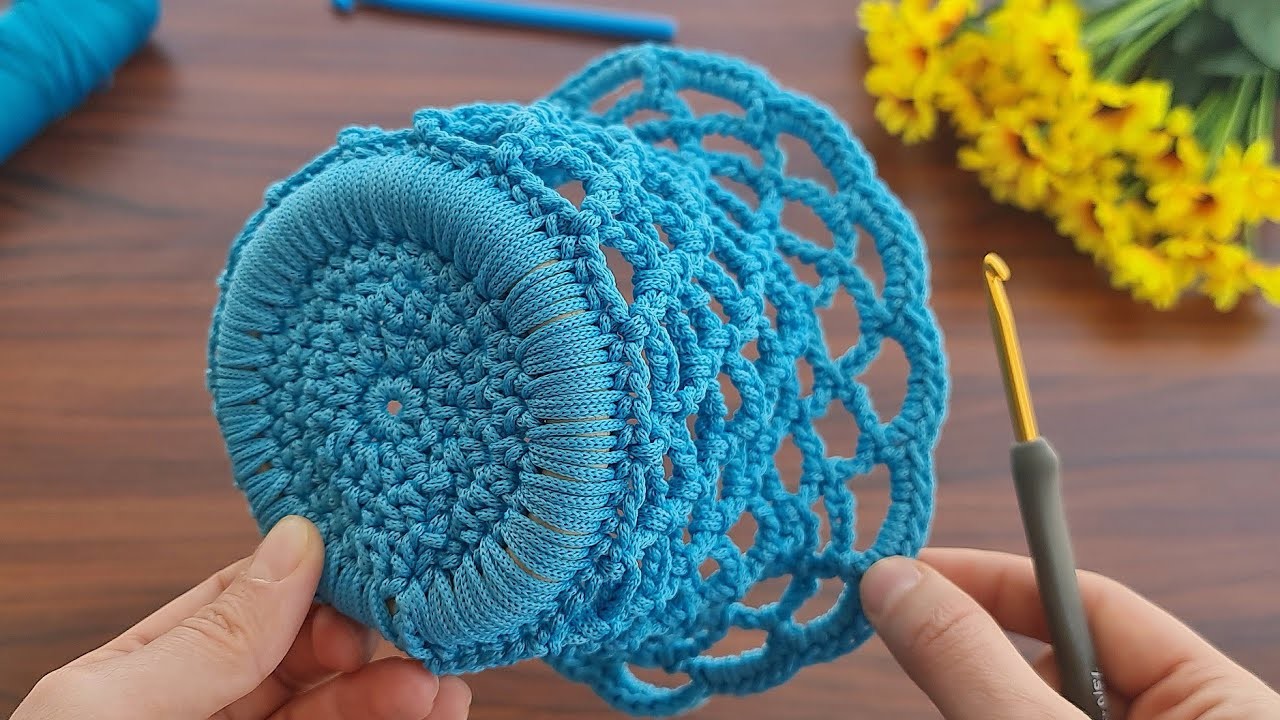 SUPER BEAUTIFUL ???? MUY BONİTO Super easy very useful crochet decorative basket making.Çok güzel sepet