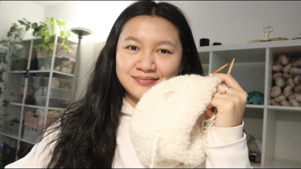 Finally able to start the teddy pillow. knitting stream #11