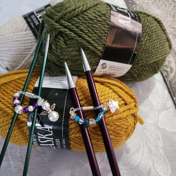 Knitting needle needle stoppers stitch savers set of 2